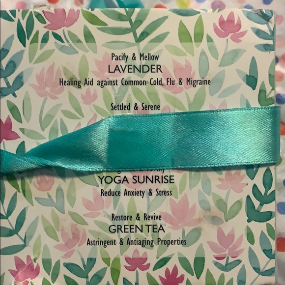 NIB Aromatherapy Bath Bombs Meditative Gift Set - Picture 2 of 3